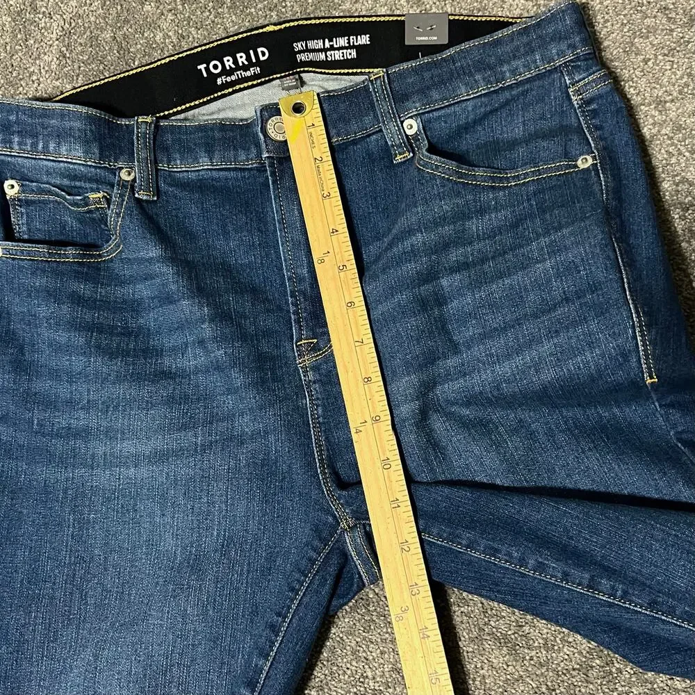 Torrid Sky High A Line Flare Jeans 12S Short High Rise Stretch NWT - Picture 7 of 10